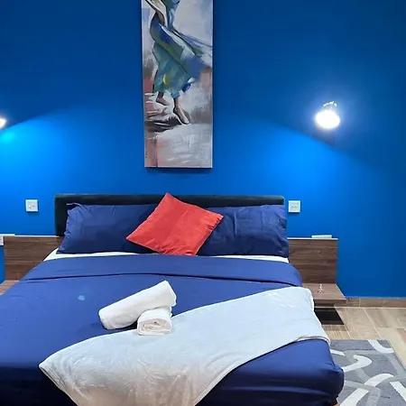 Flat In * La Valeta